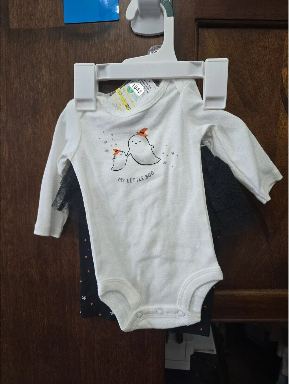 Newborn brand new halloween outfit with tutu from carter's item, 1042